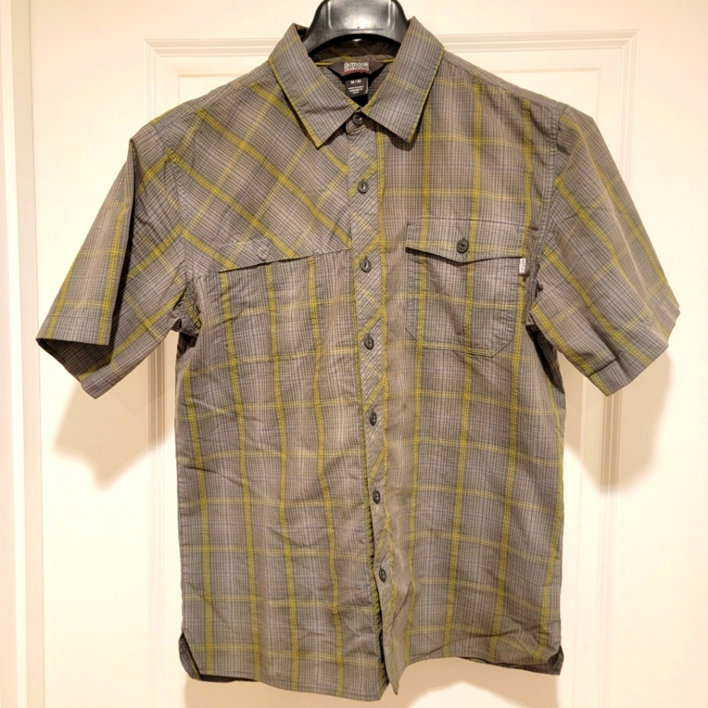 Outdoor research button up, medium